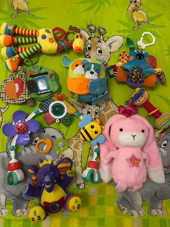 Игрушки для новорожденного