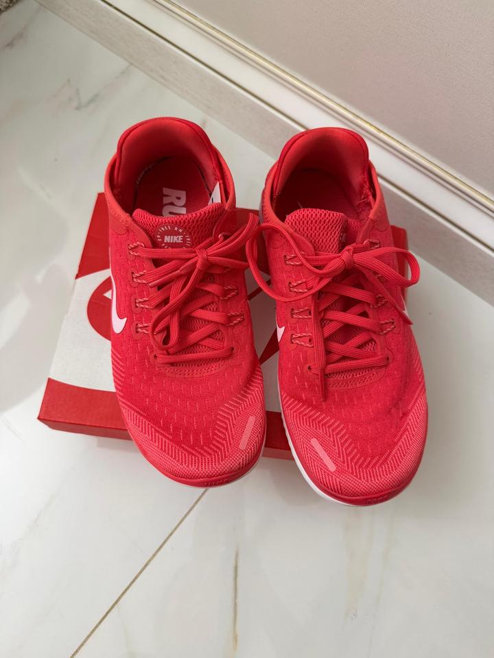 Nike