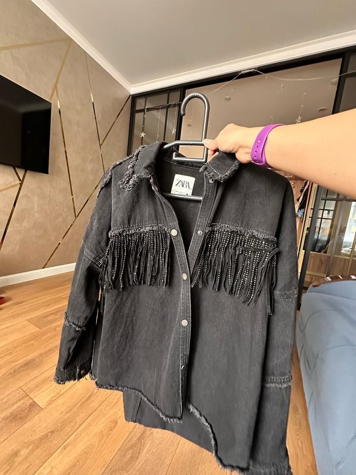 Джинсовка Zara с бахромой