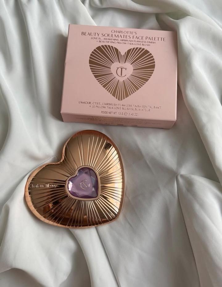 Палетка Charlotte Tilbury Beauty Soulmates Face Palette