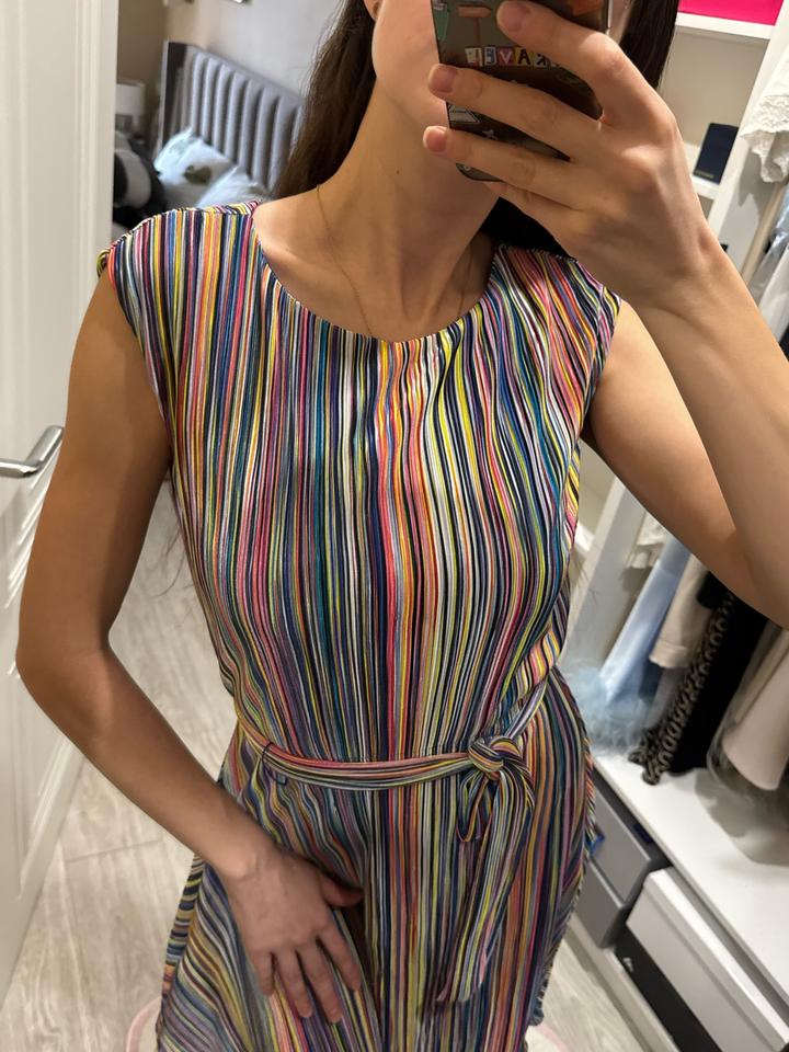 DKNY Платье плиссе в полоску