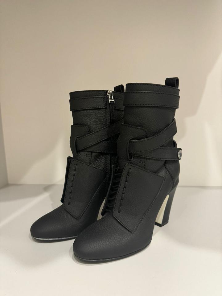 Ботильоны Fendi