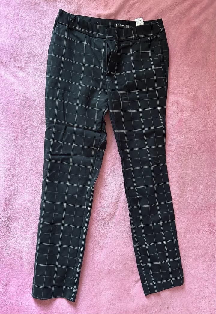 Stradivarius Клетчатые брюки