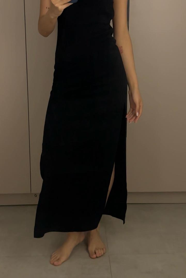 Bershka Черное платье макси с открытой спиной