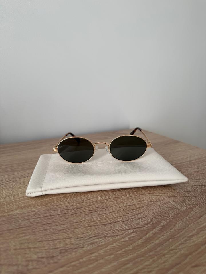 Le Specs
