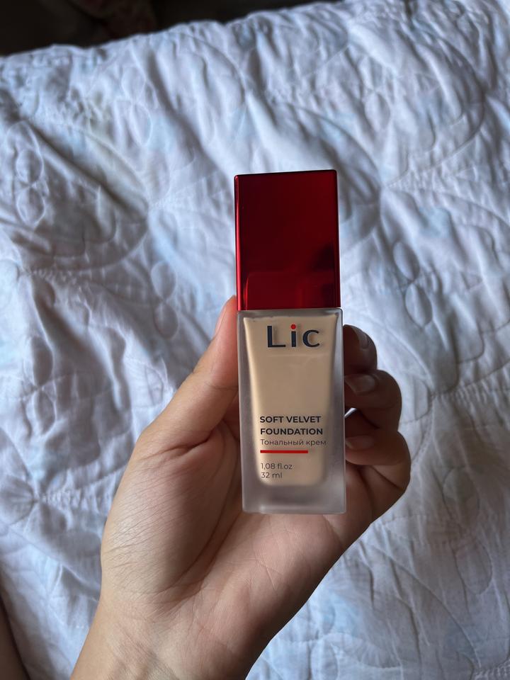 lic Тональный крем