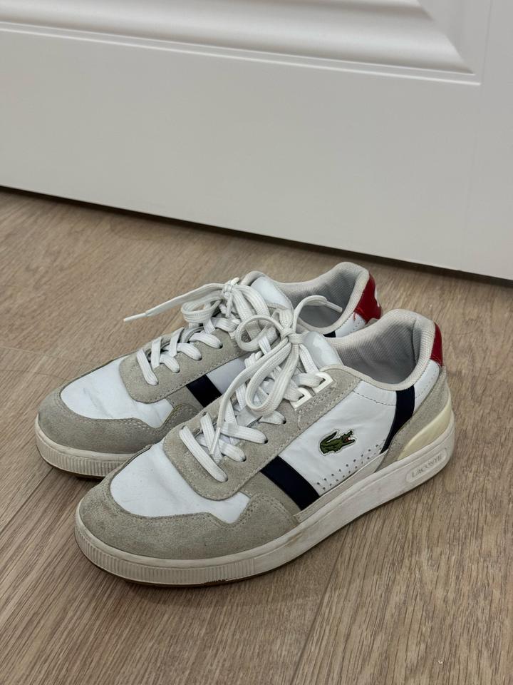 Lacoste