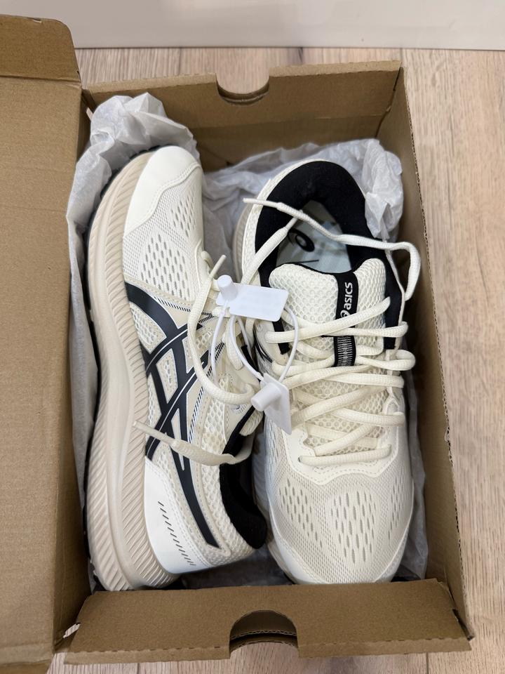 ASICS