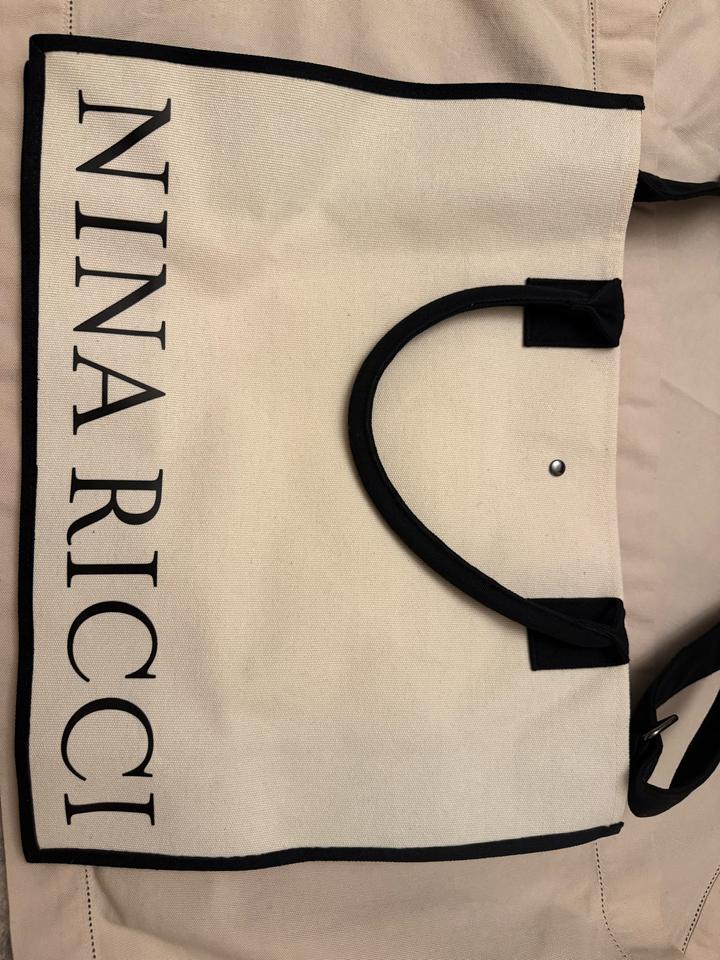 NINA RICCI
