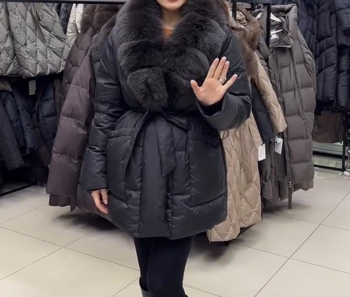 Max Mara Куртка с меховым воротником