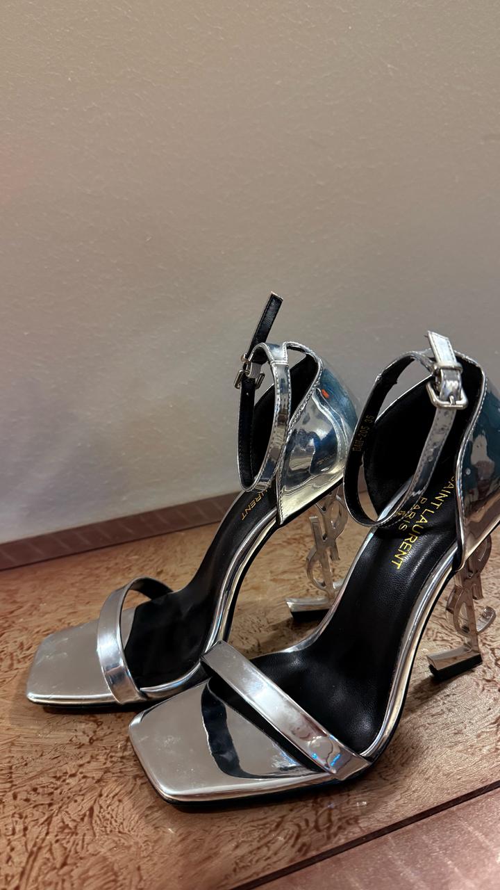 Yves Saint Laurent