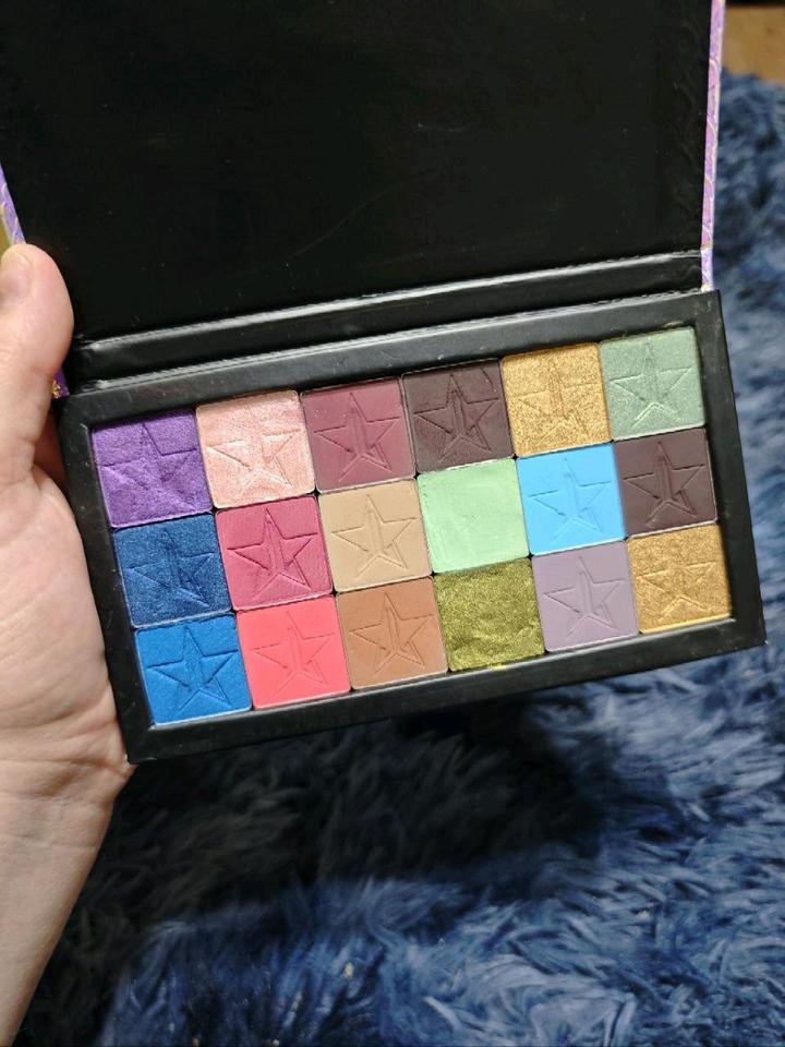 Jeffree Star Cosmetics Самозборная палетка