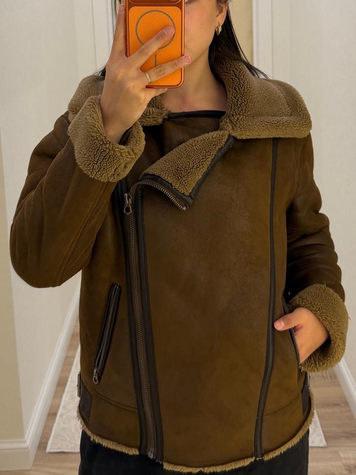 Дубленка Stradivarius