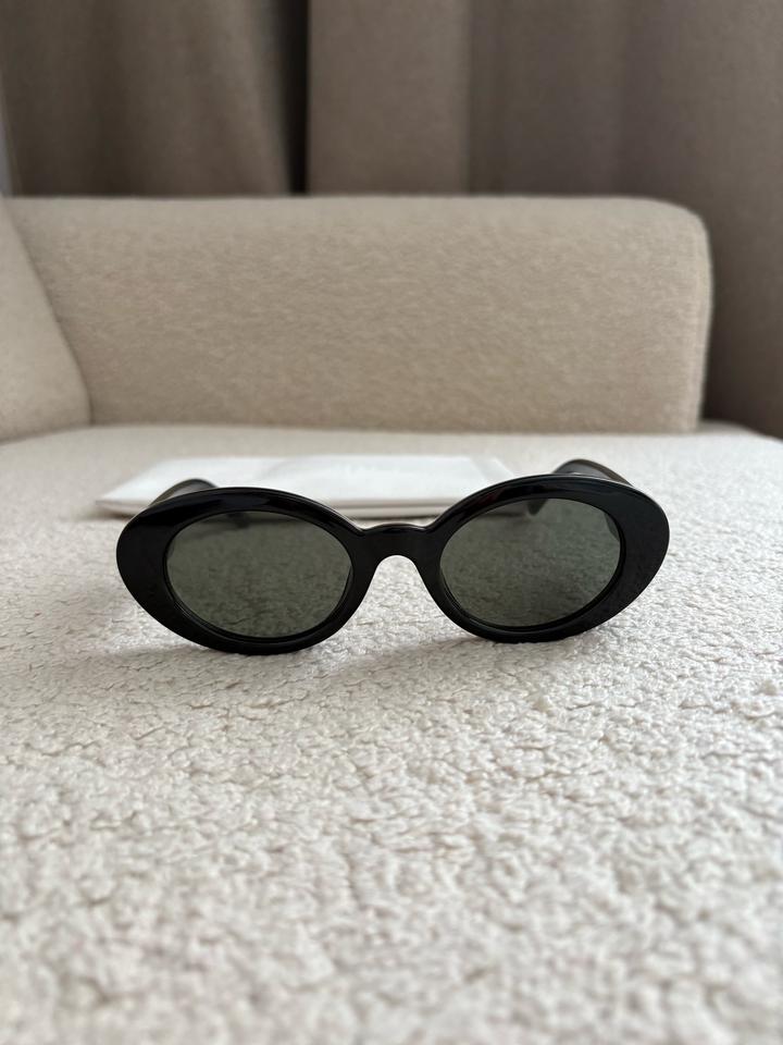 Le Specs