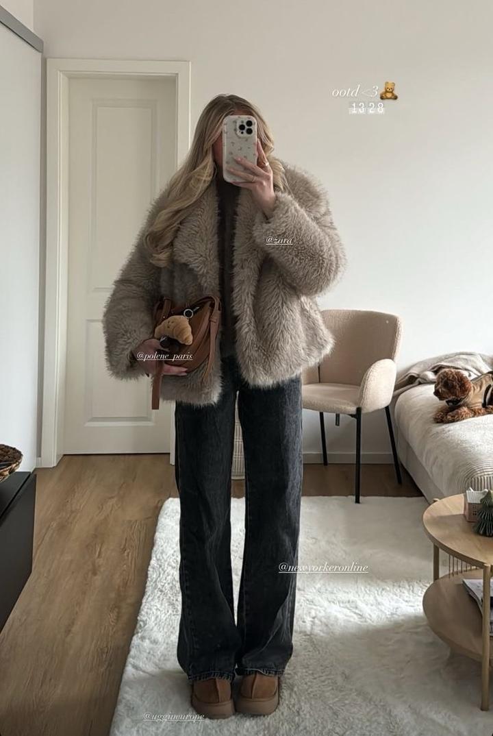Шуба Zara Short Faux Fur Coat