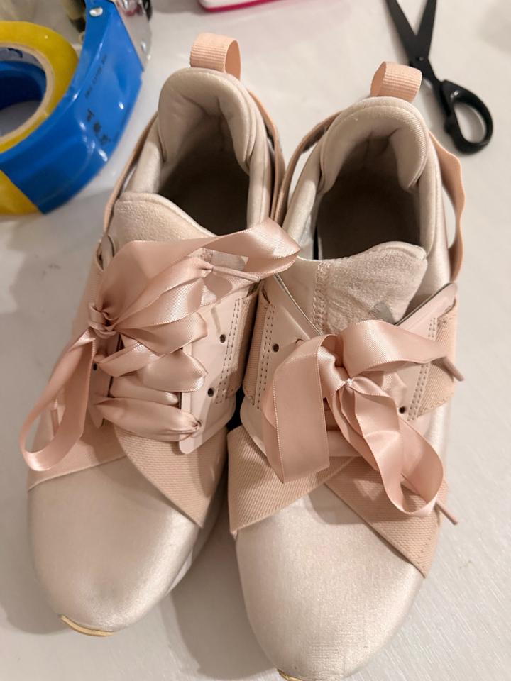 Кроссовки пудрового цвета puma 39