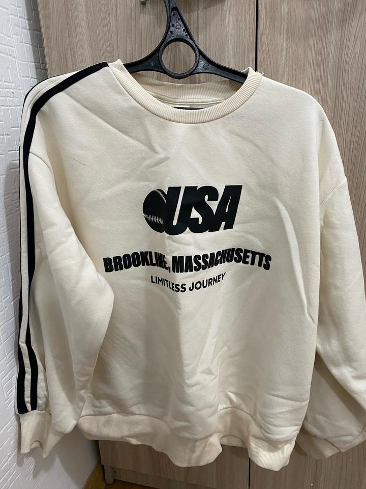 Pull & Bear свитшот