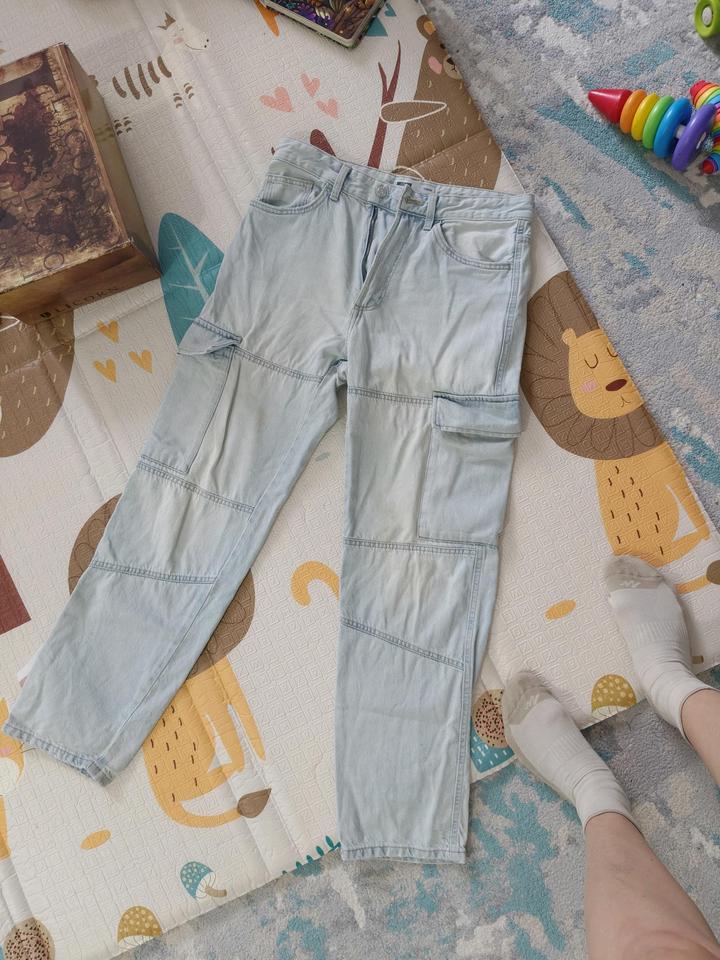 Джинсы bershka р. 44-46 (30)