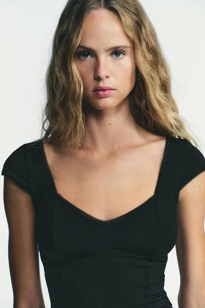 Zara Черный топ с коротким рукавом