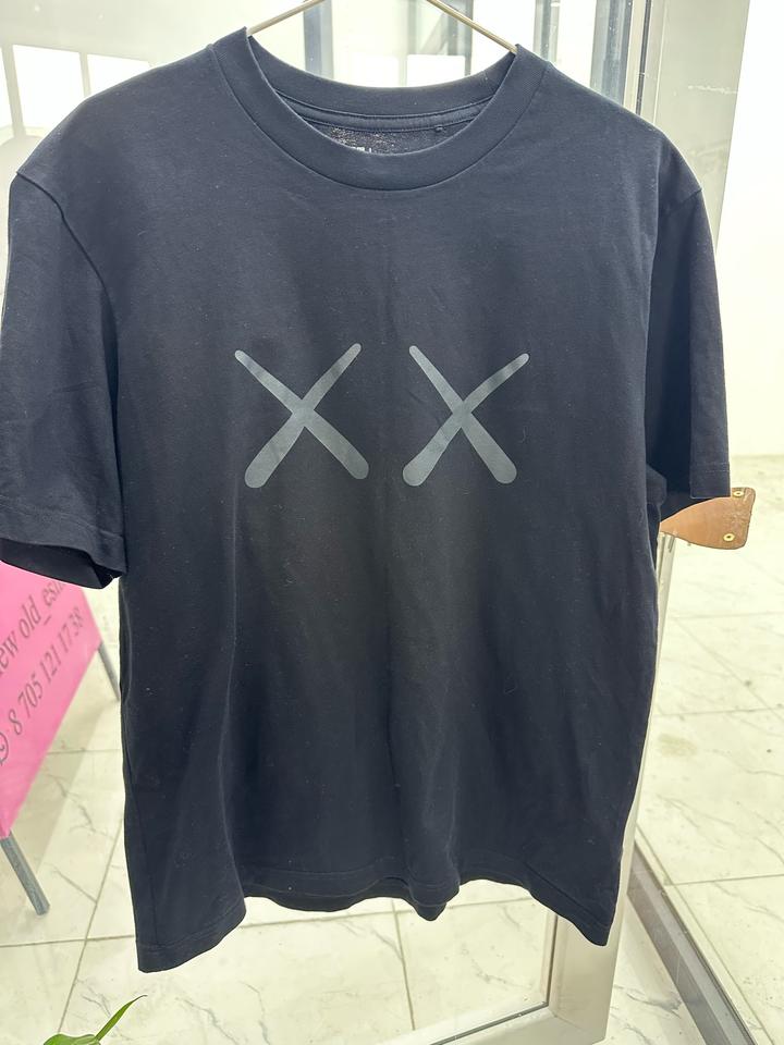 Футболка UNIQLO KAWS x Andy Warhol