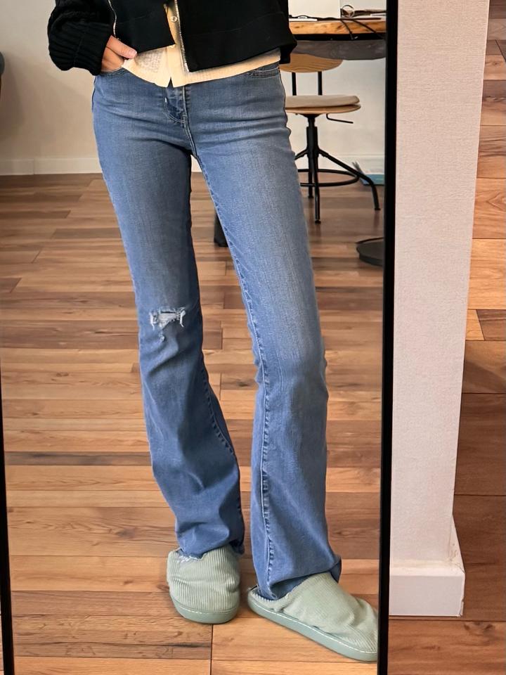 Levi's