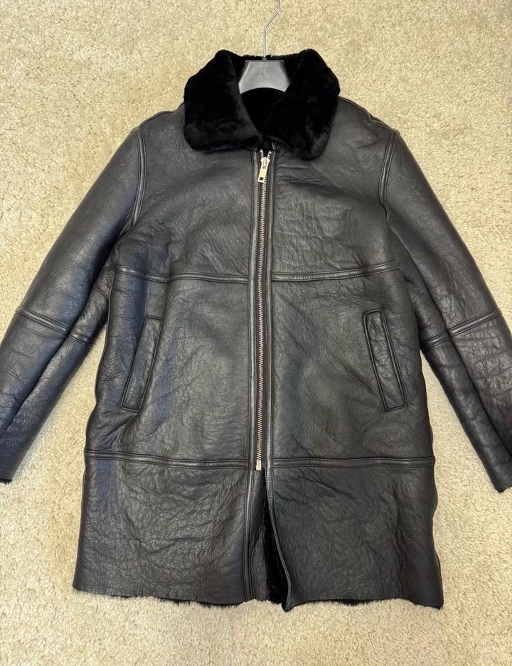 Zara Дубленка натуралка
