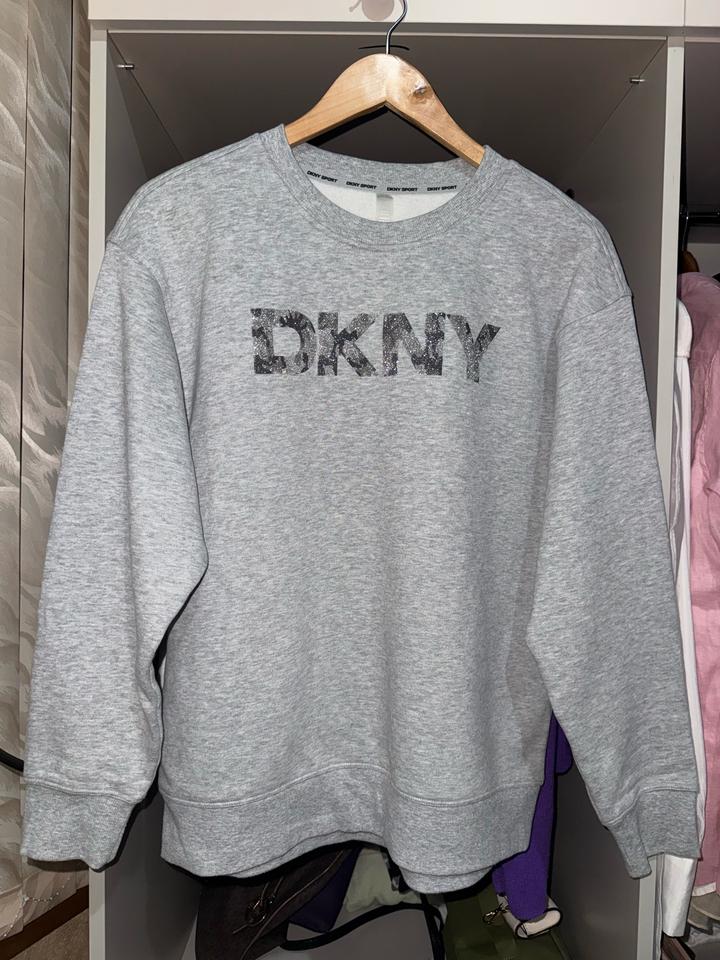 DKNY