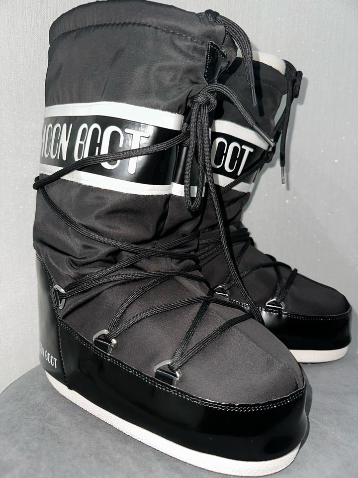 Ботинки Moon Boot