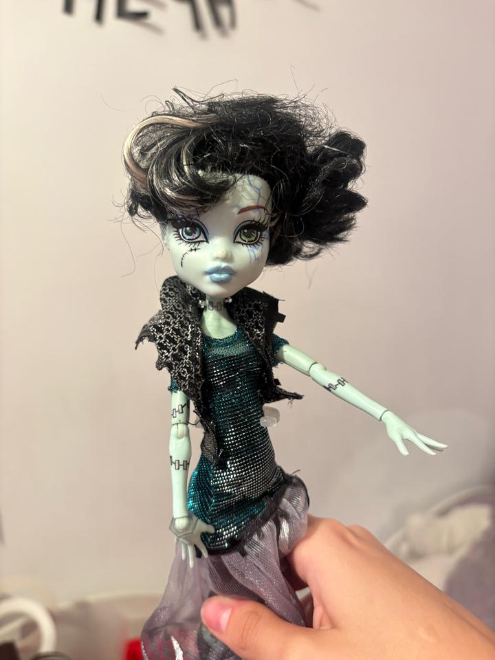Кукла Monster High Фрэнки Штейн