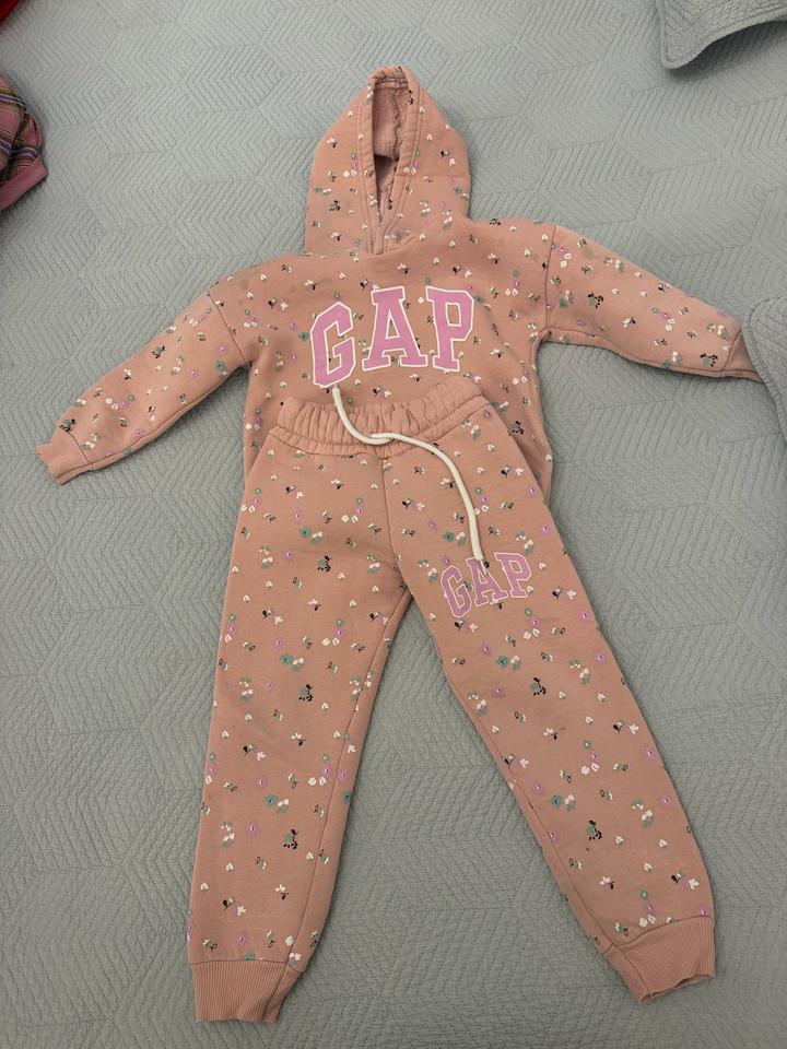 Спортивный костюм GAP