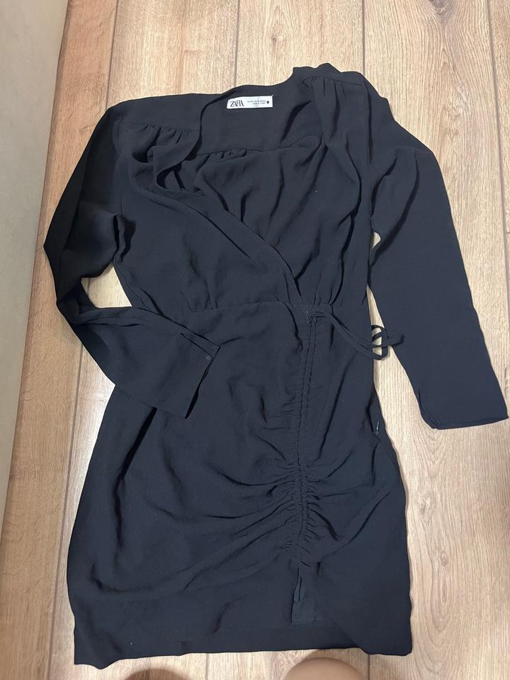 Черное платье Zara