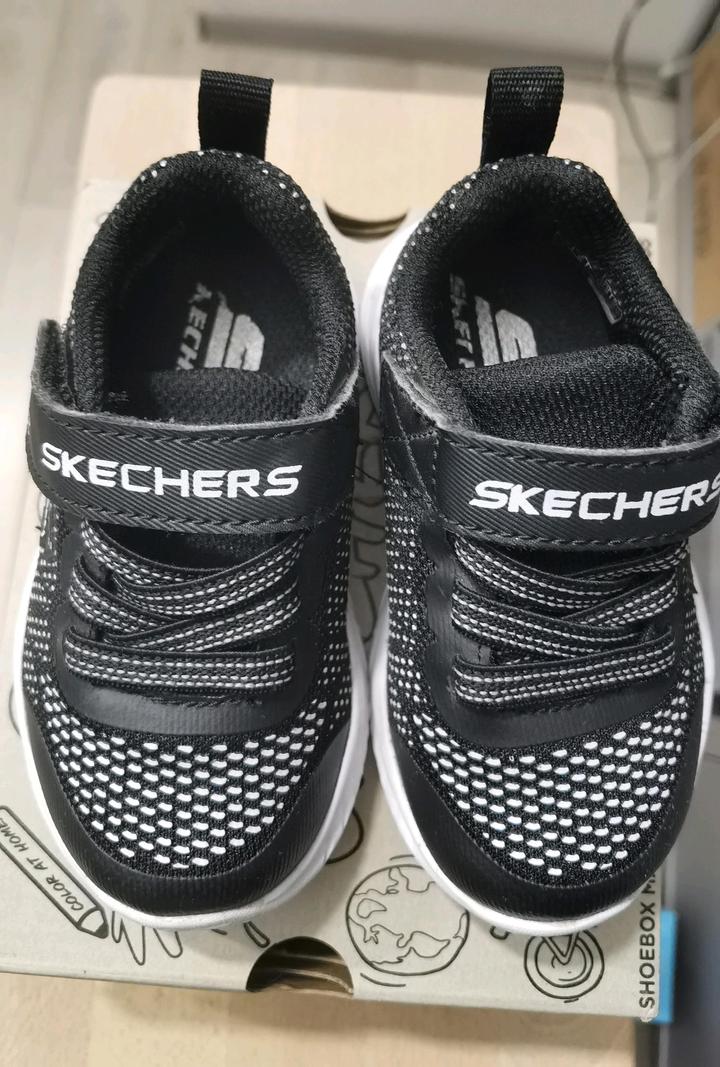 Skechers