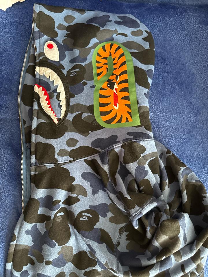 BAPE