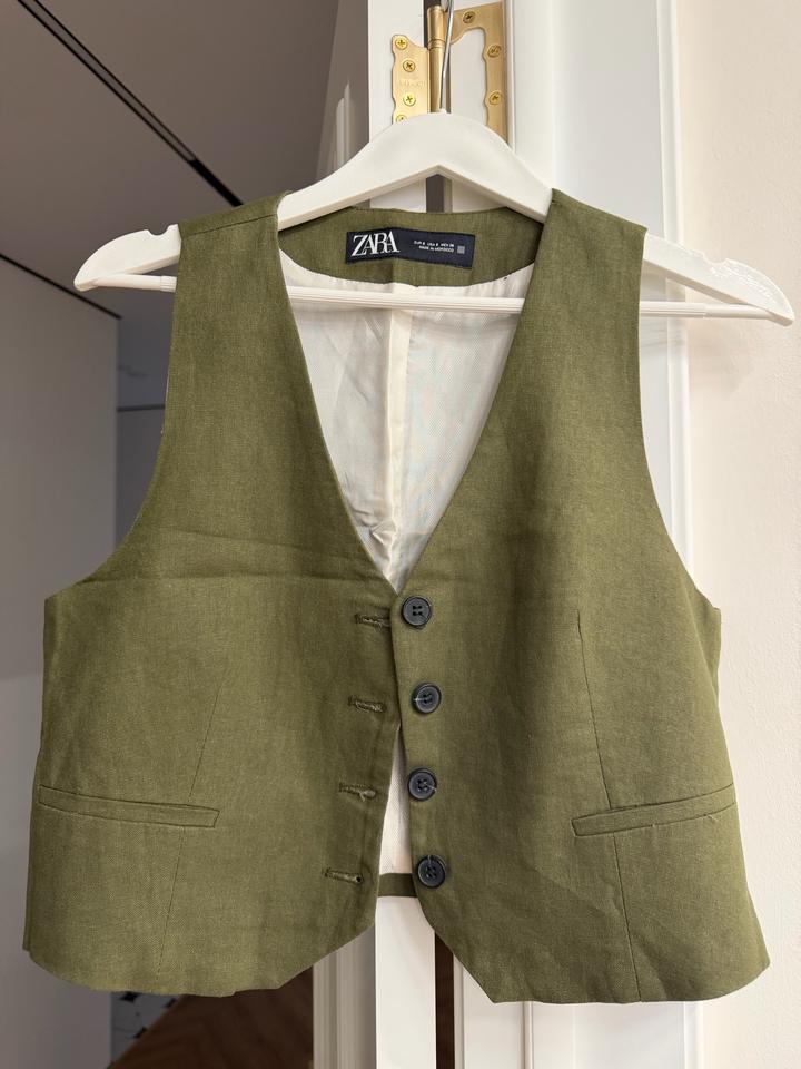 Жилет ZARA