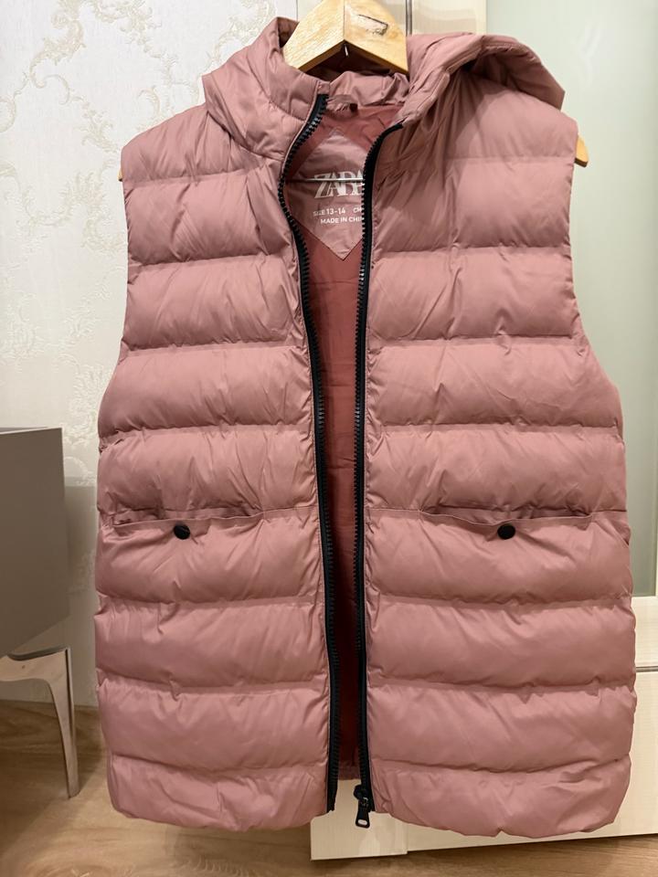 Жилет ZARA