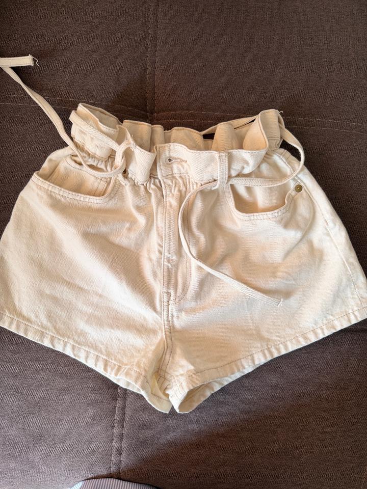 H&M