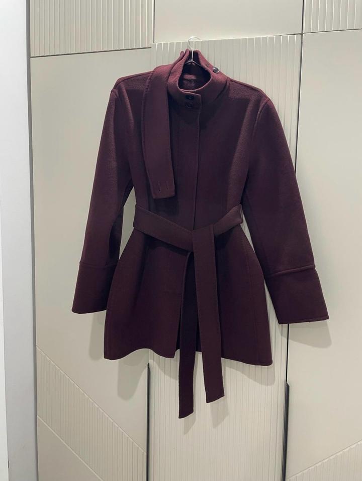 Zara Женское пальто с поясом