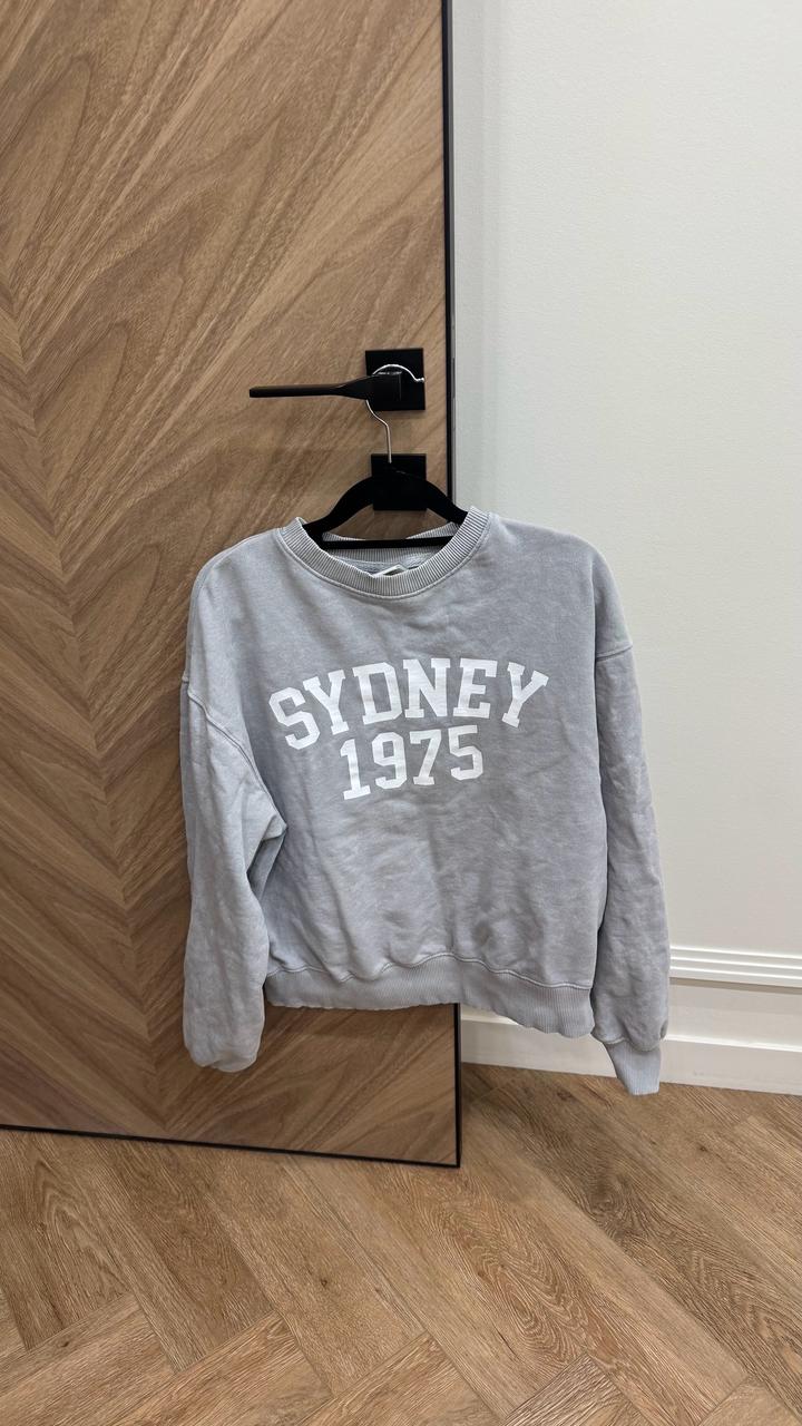 Свитшот от Zara