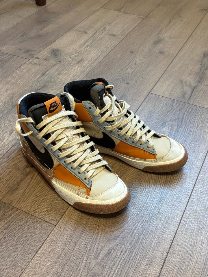Nike