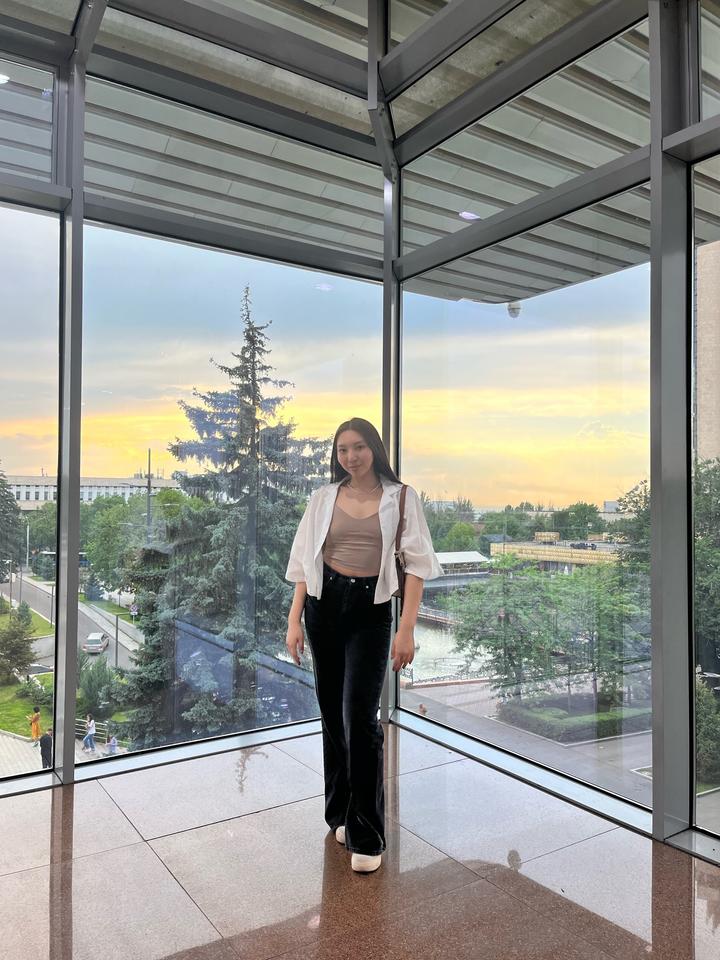 Джинсы zara