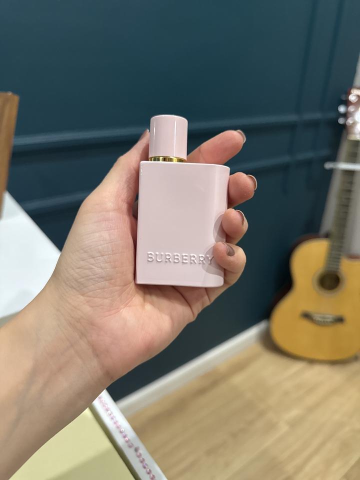 Парфюм Burberry Her Elixir