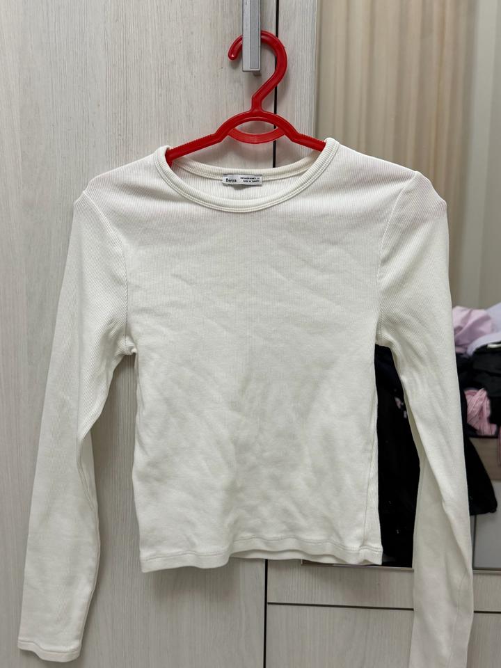 Лонгслив Bershka