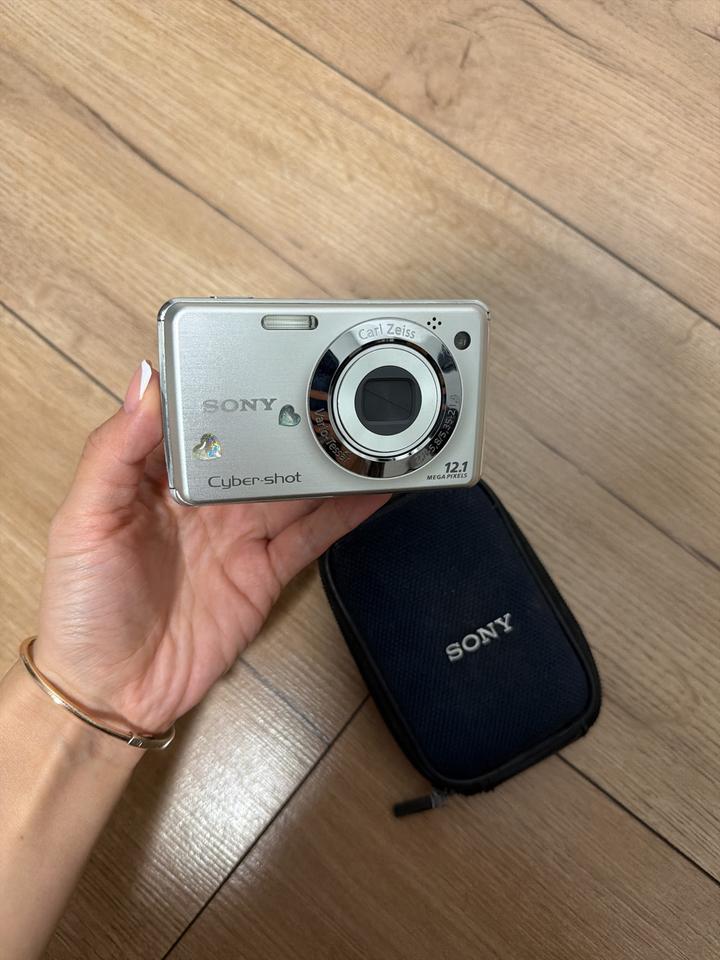 фотоаппарат Sony Cyber-shot