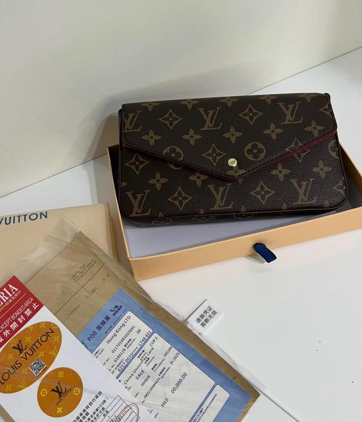 Сумка Louis Vuitton с монограммой