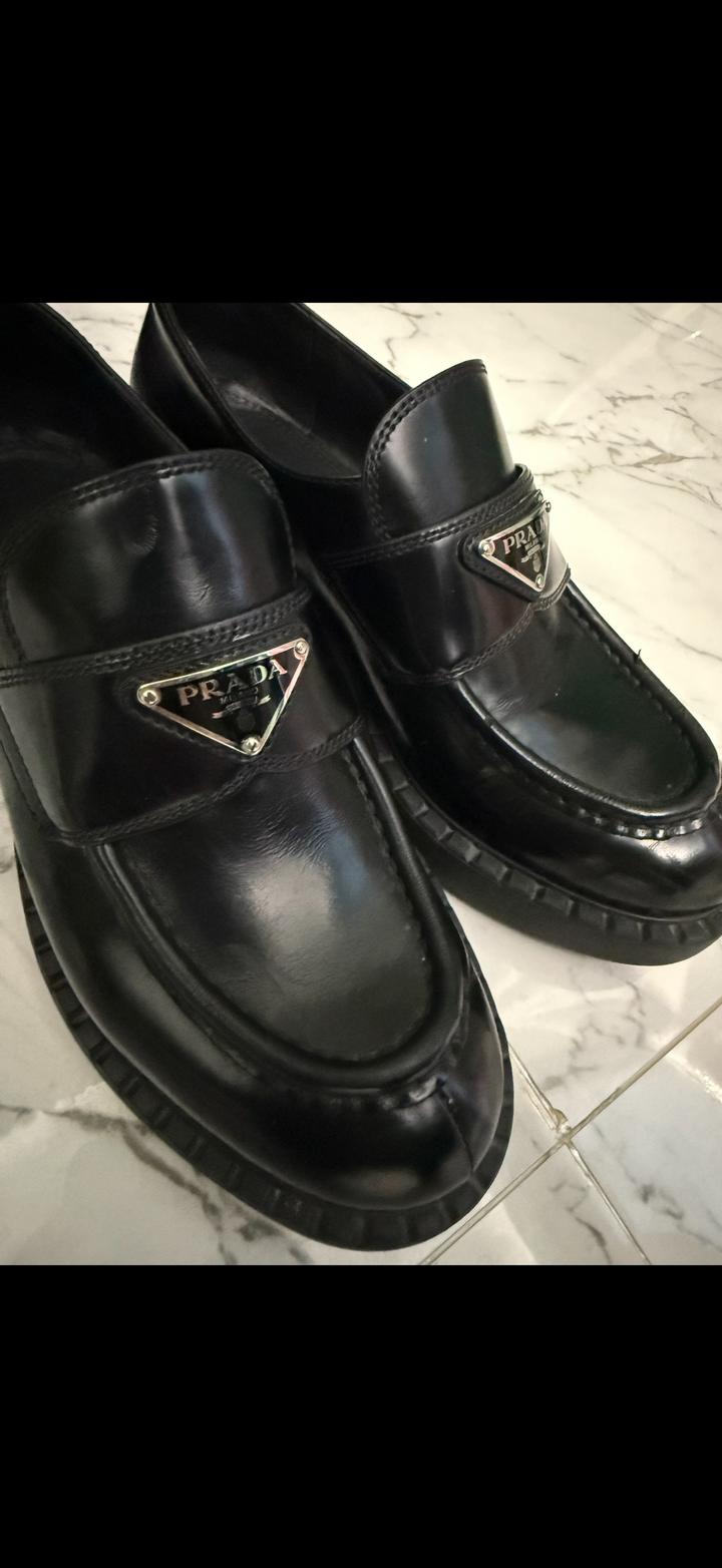 Лоферы Prada
