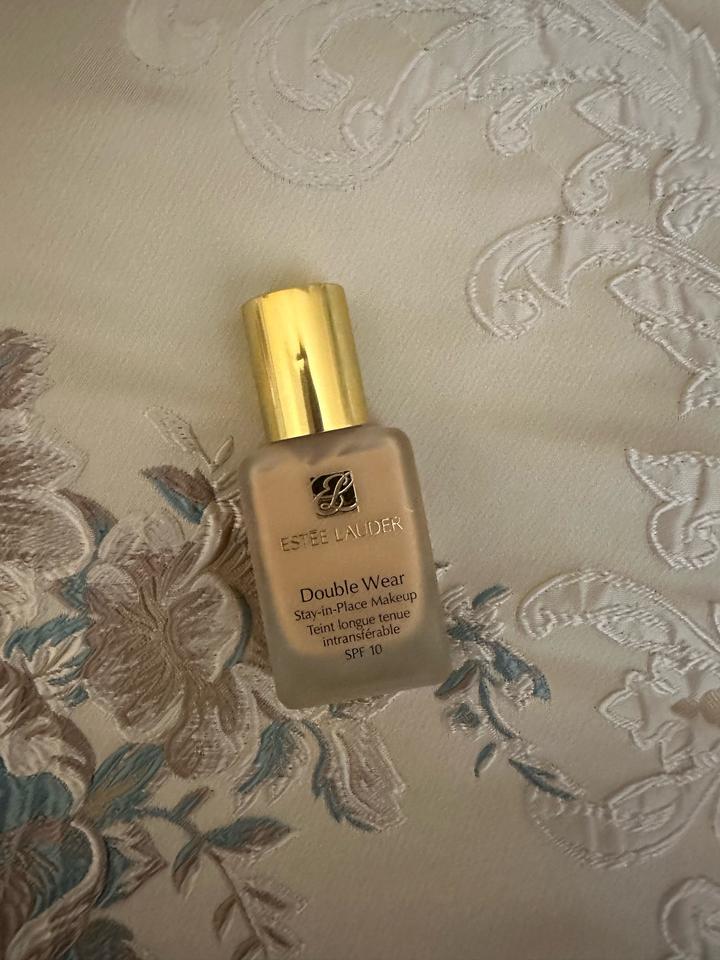 Estée Lauder Тональный крем Estee Lauder Double Wear 2C0 Cool Vanilla