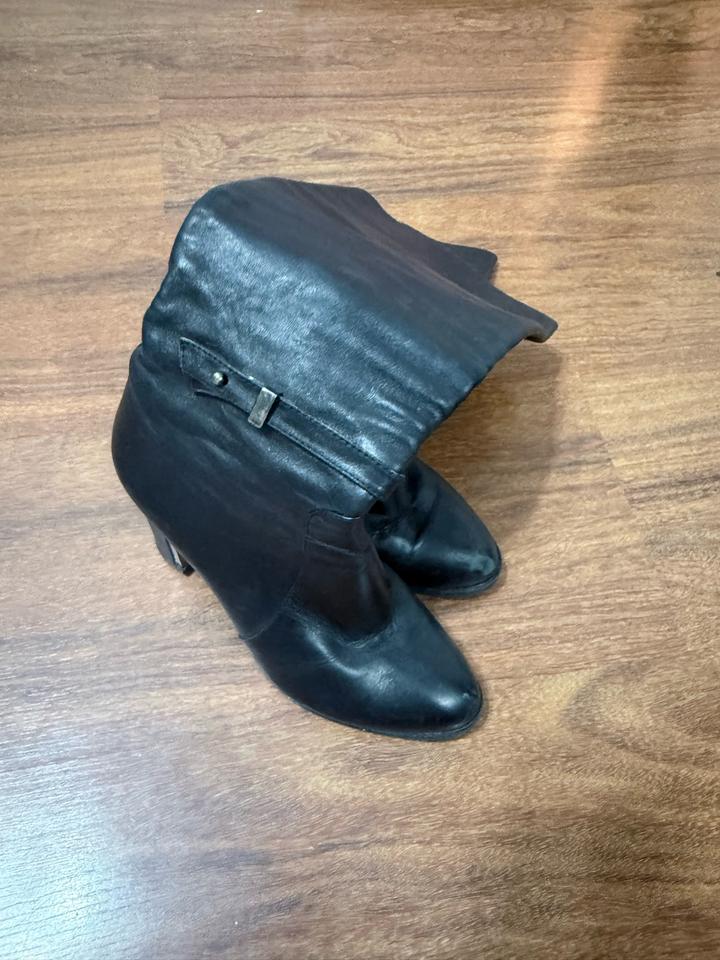 Женские кожаные сапоги