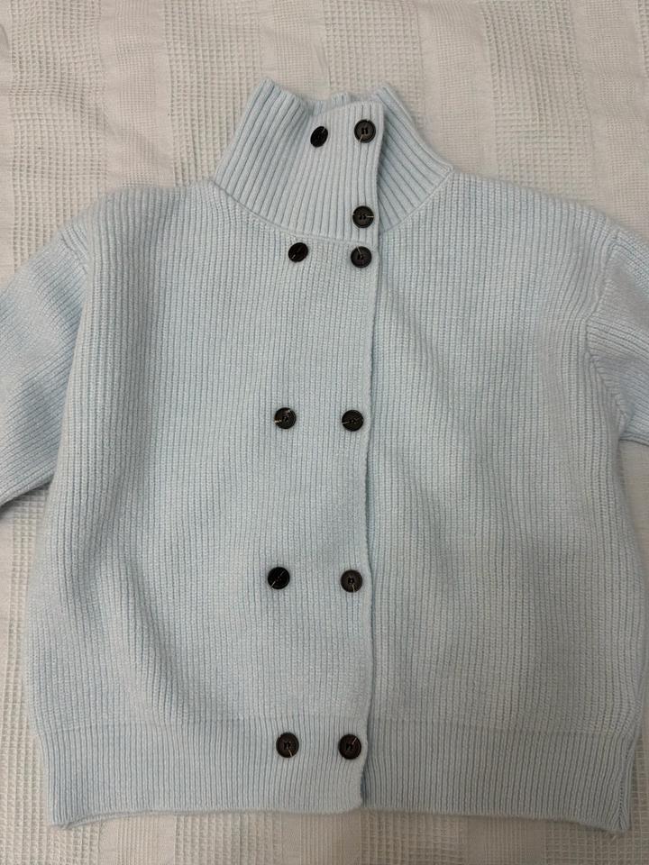 Кардиган на пуговицах голубой