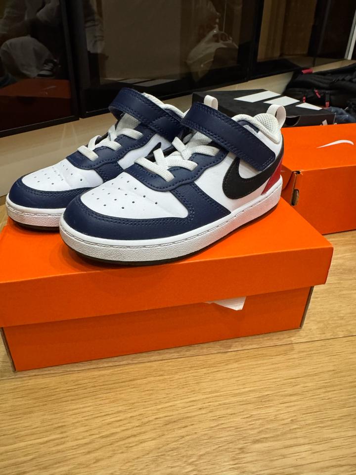 Кроссовки Nike
