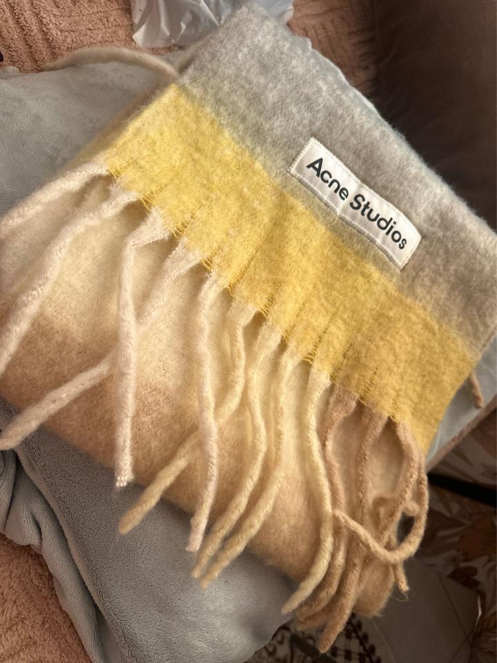 Шарф Acne Studios